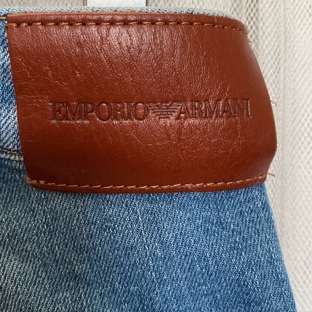 Emporio Armani Blue Flare Wide Leg Jeans
Medium washed High Rise Size 29 - Picture 5 of 17